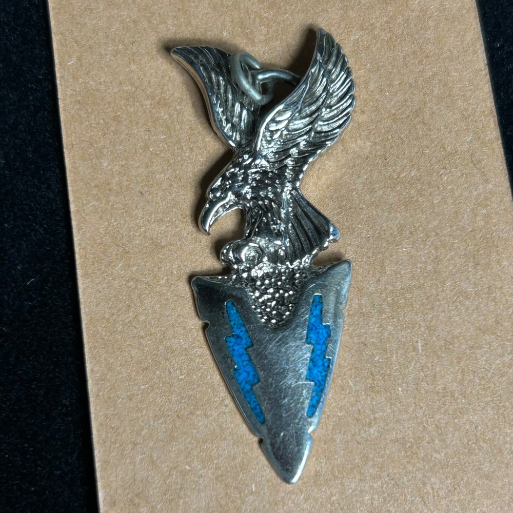 Vintage WJ '97 Eagle Arrowhead Pendant Turquoise Chip Inlay Silver Tone